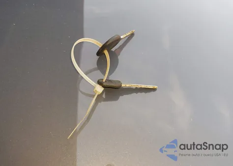 2004 Chevrolet Silverado 1500 Z71 from USA, damaged, VIN 1GCEK19T84E256043